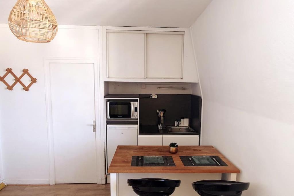 Le Petit Studio Senlisien Apartment ซ็องลิส ภายนอก รูปภาพ